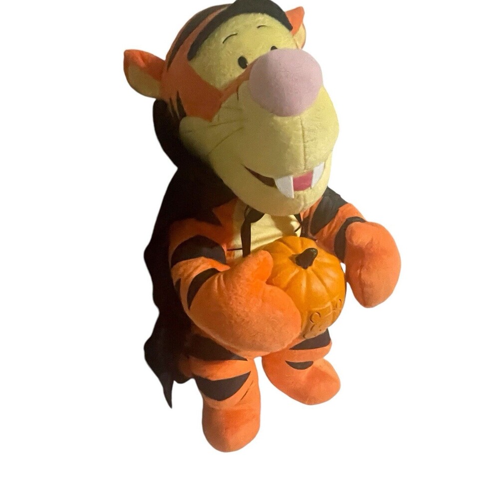 Rare Disney Winnie the Pooh 30" Vampire Tigger Halloween Greeter Indoor Lighted